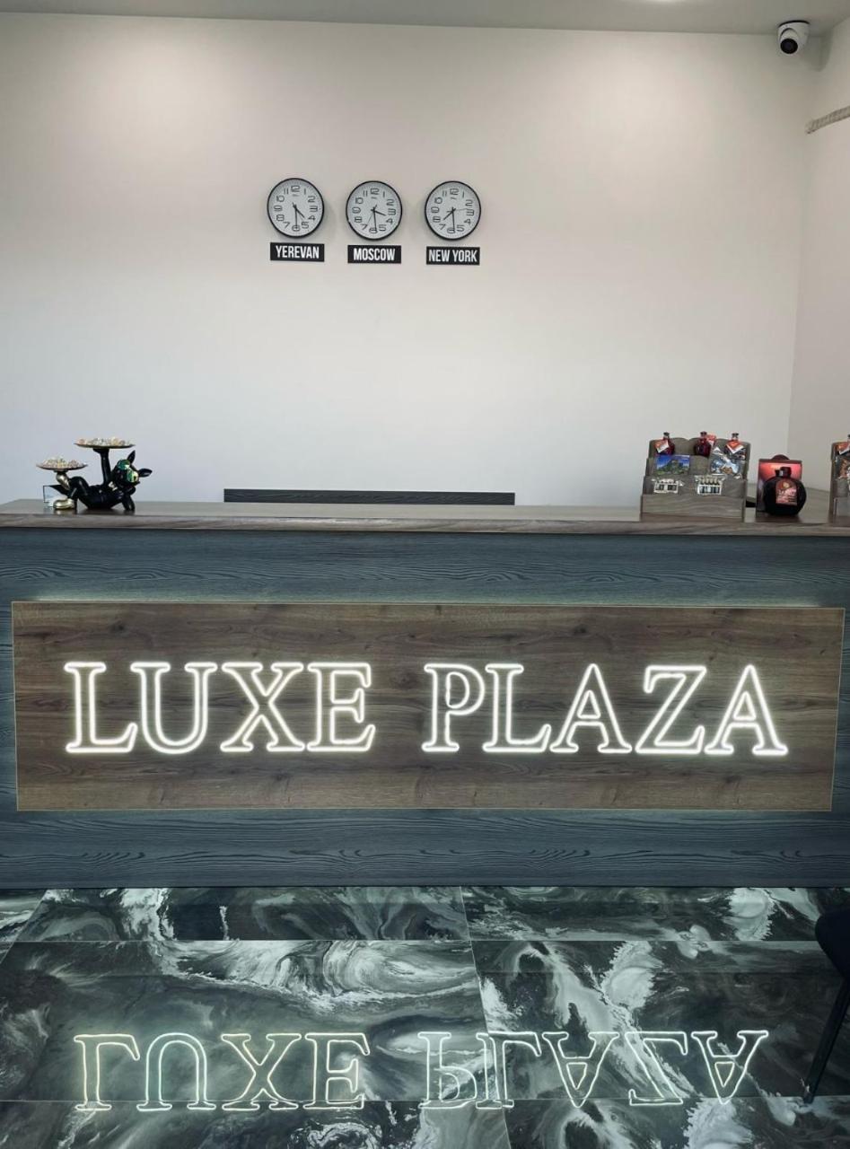 Hotel Lux Plaza P'arak'ar Esterno foto