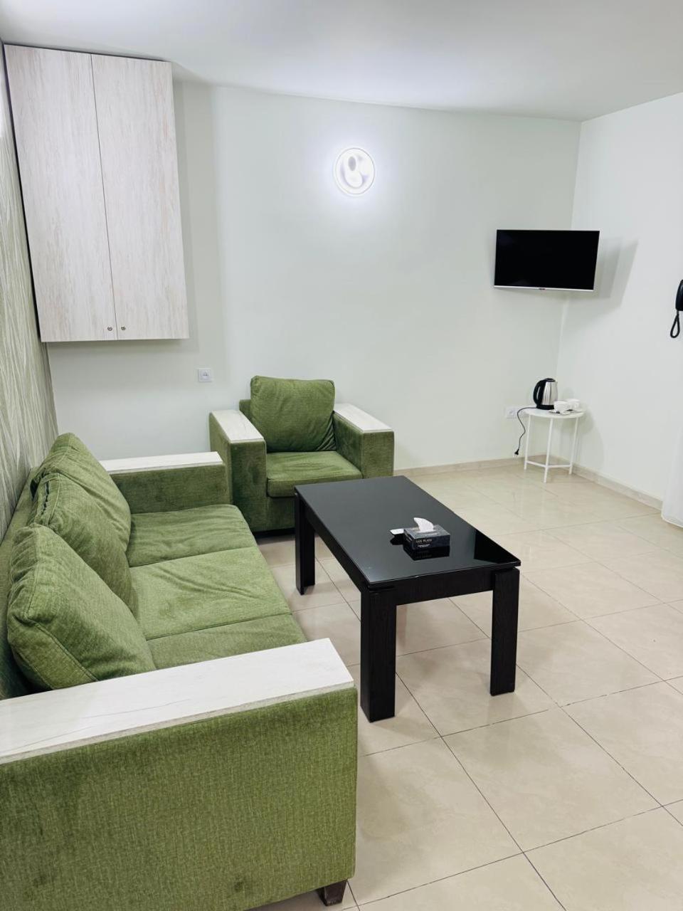 Hotel Lux Plaza P'arak'ar Esterno foto